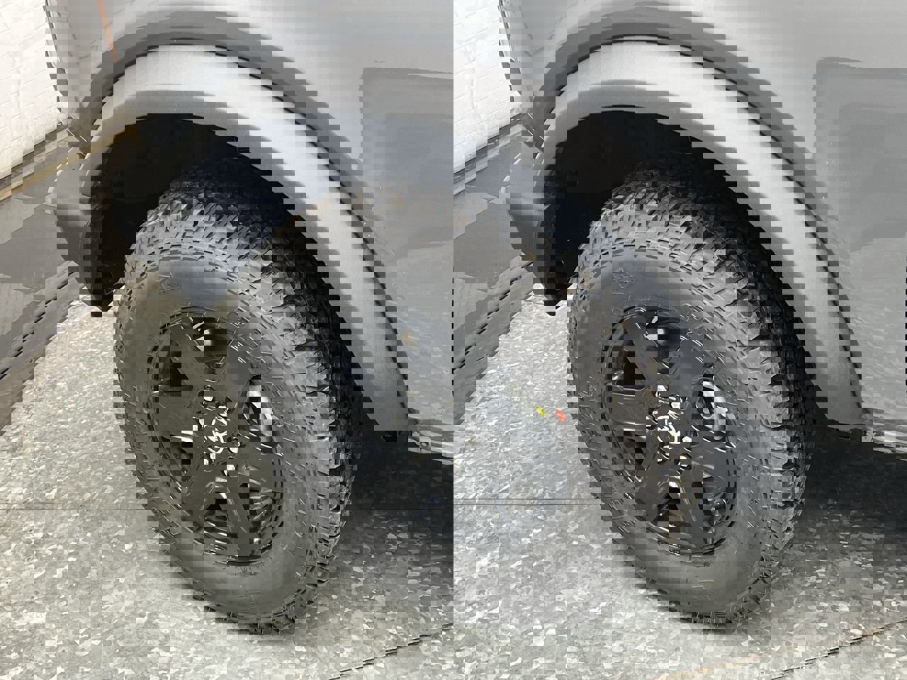 New 2025 Ford Bronco 4-Door image 26