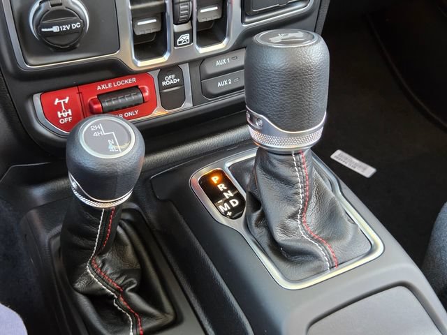 New 2026 Jeep Wrangler Unlimited Sport w/ Dual Top Group AWD/4WD image 15