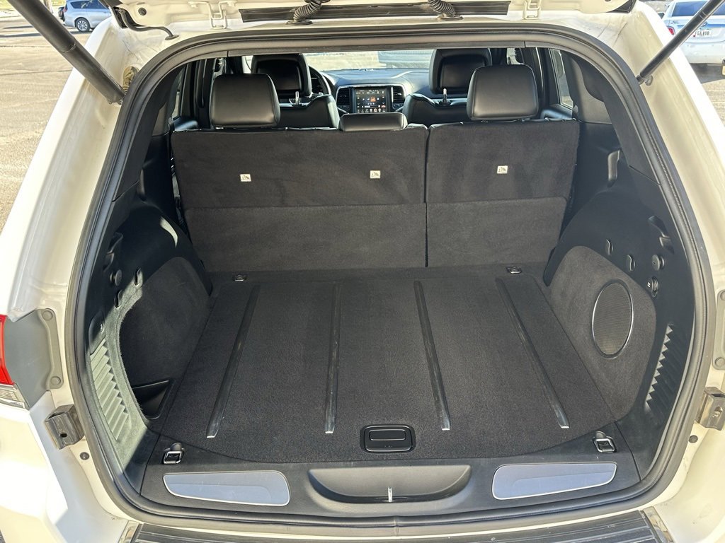 Used 2017 Jeep Grand Cherokee Overland image 14