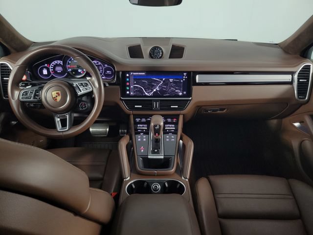 Used 2023 Porsche Cayenne Turbo AWD/4WD image 25