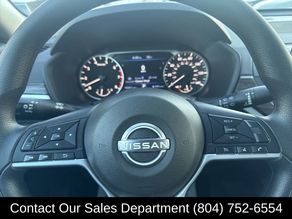 Used 2025 Nissan Altima 2.5 SV image 18