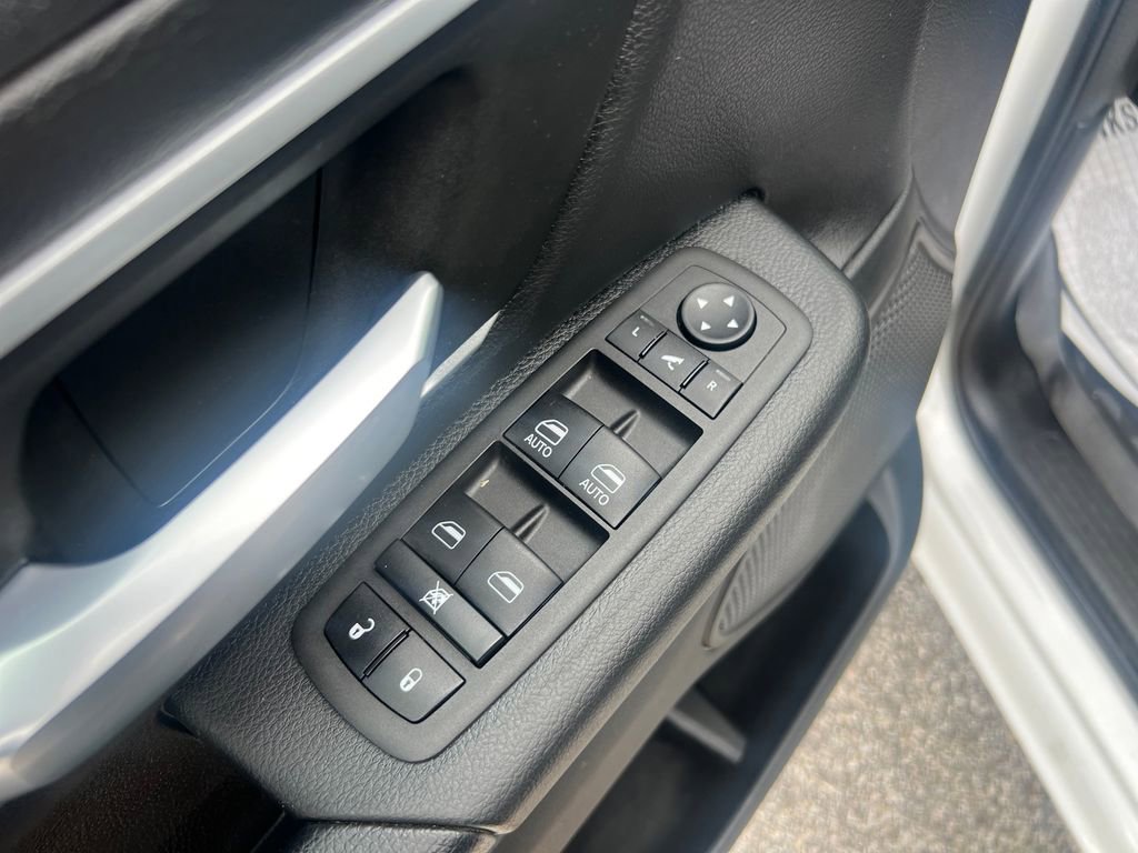 Used 2023 RAM 1500 Big Horn image 12