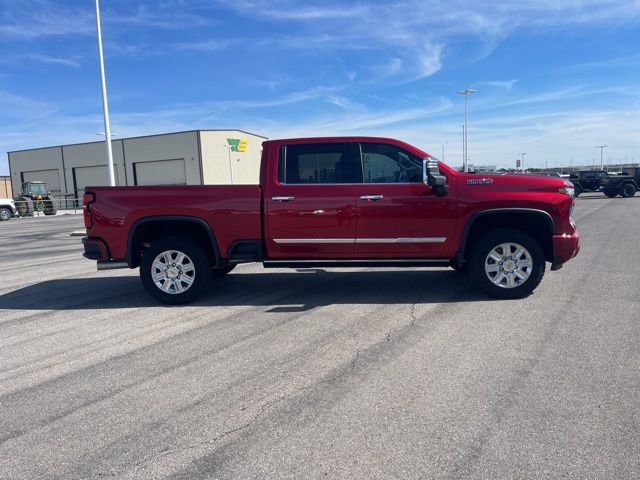 Used 2025 Chevrolet Silverado 2500 High Country w/ Technology Package image 4
