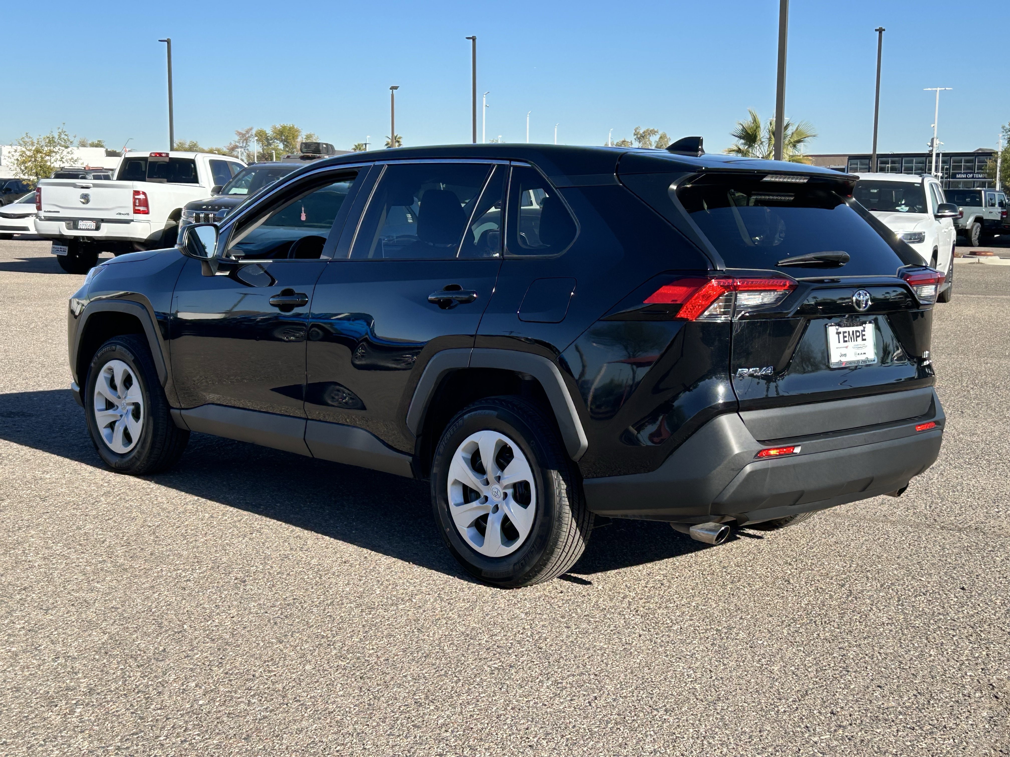 Used 2024 Toyota RAV4 LE image 4