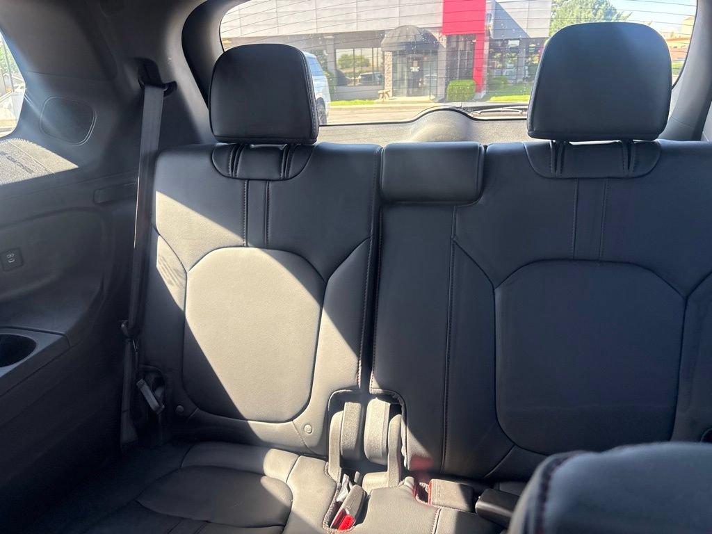 Used 2025 Honda Pilot Black Edition image 21