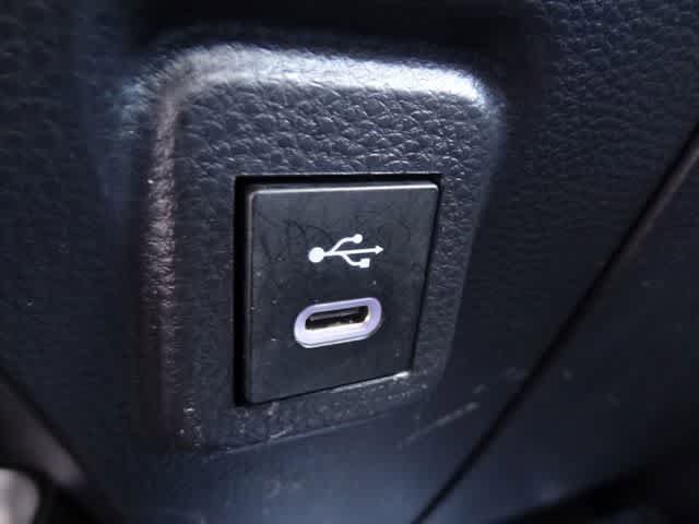 Used 2023 Toyota Corolla LE image 27