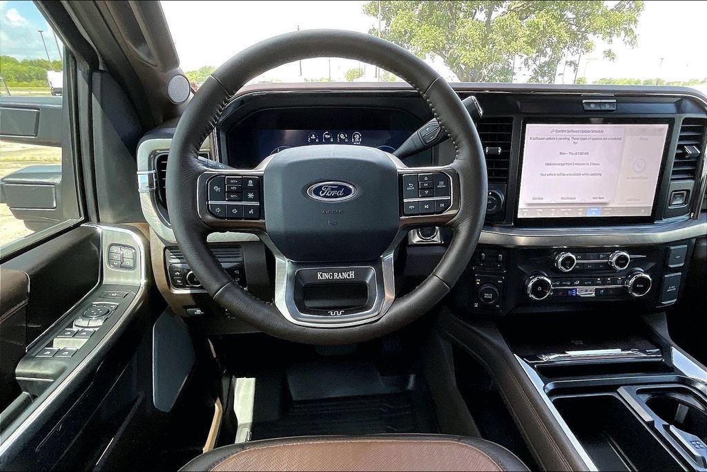 Used 2026 Ford F250 King Ranch w/ FX4 Off-Road Package AWD/4WD image 8