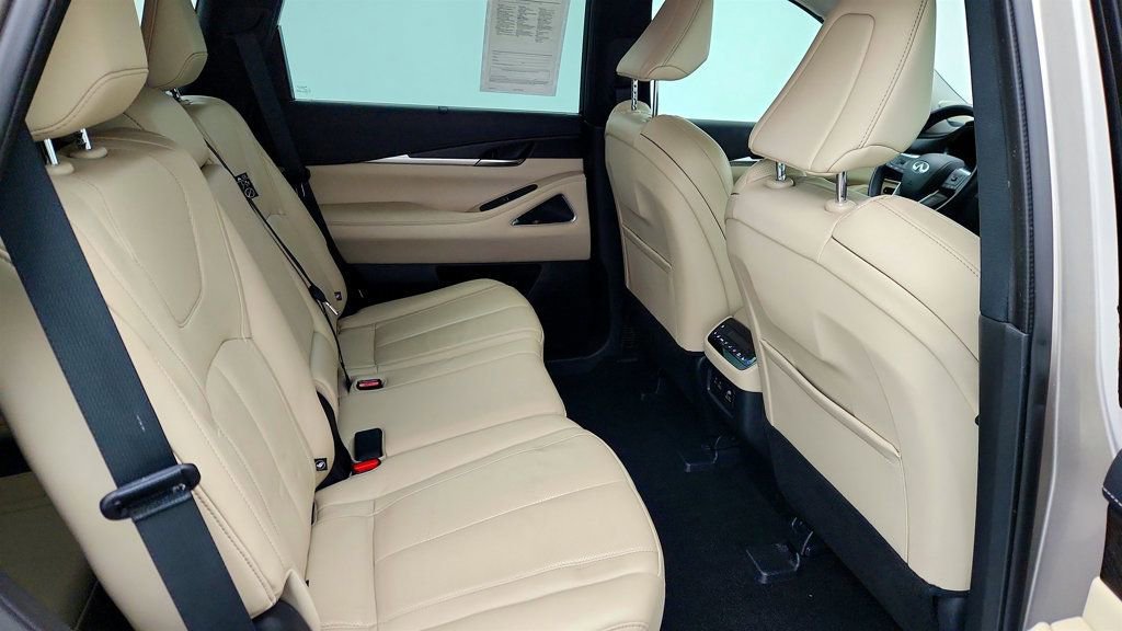 Used 2023 INFINITI QX60 Sensory w/ Vision Package image 25