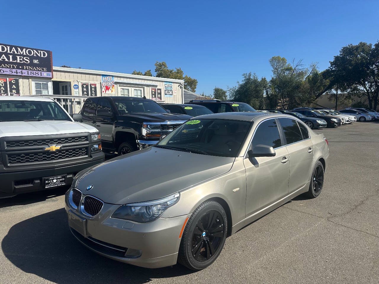 Used 2010 BMW 528i Sedan RWD image 3