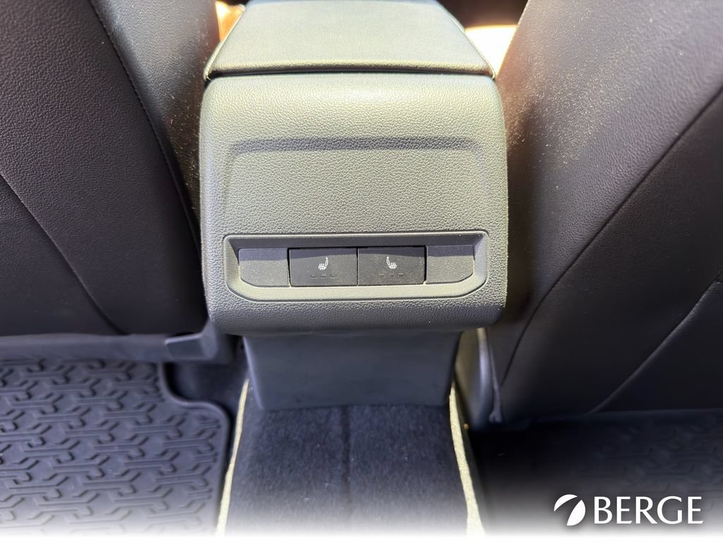 Used 2023 Volkswagen Jetta SEL FWD image 28