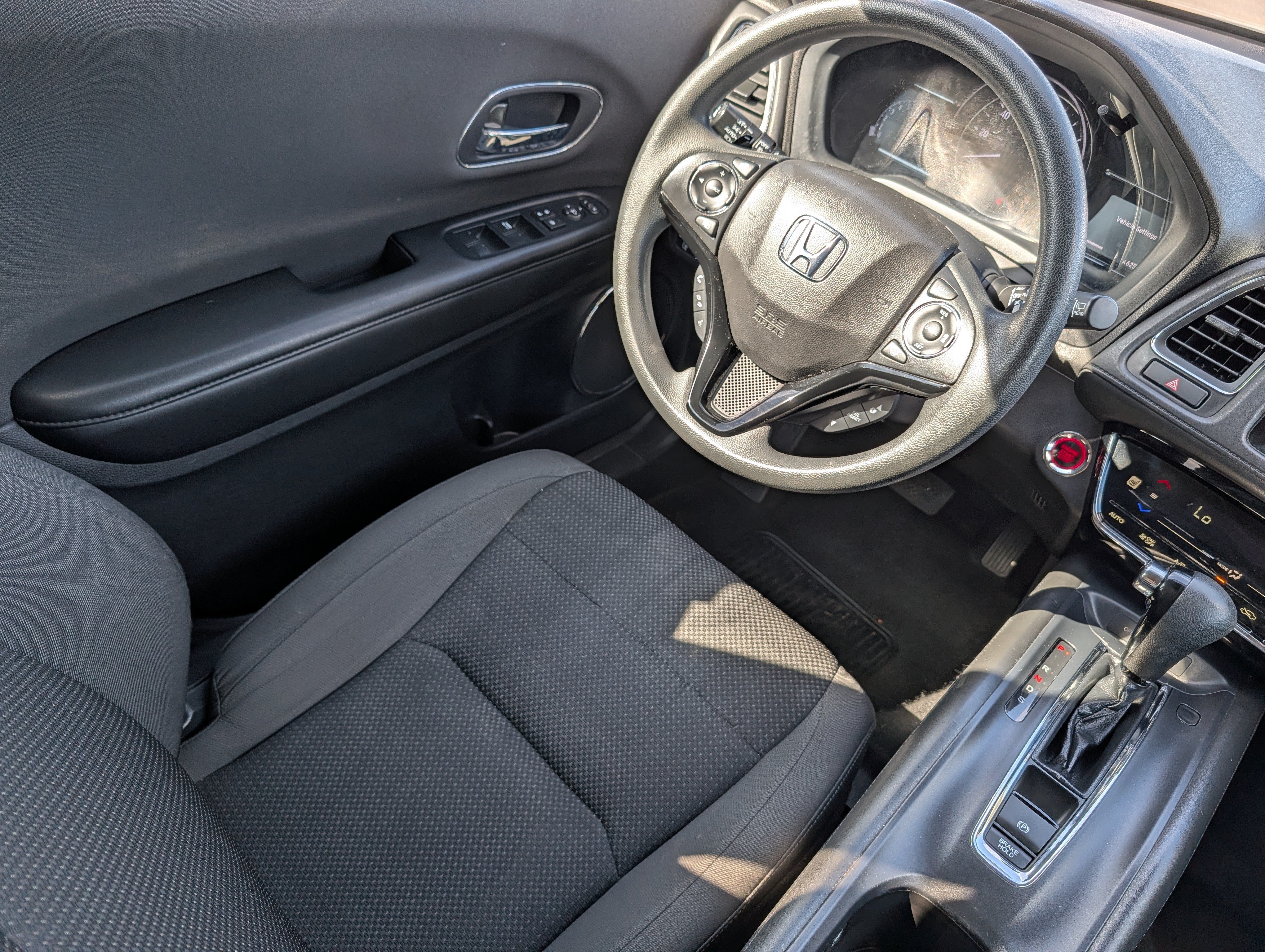 Used 2021 Honda HR-V EX image 9