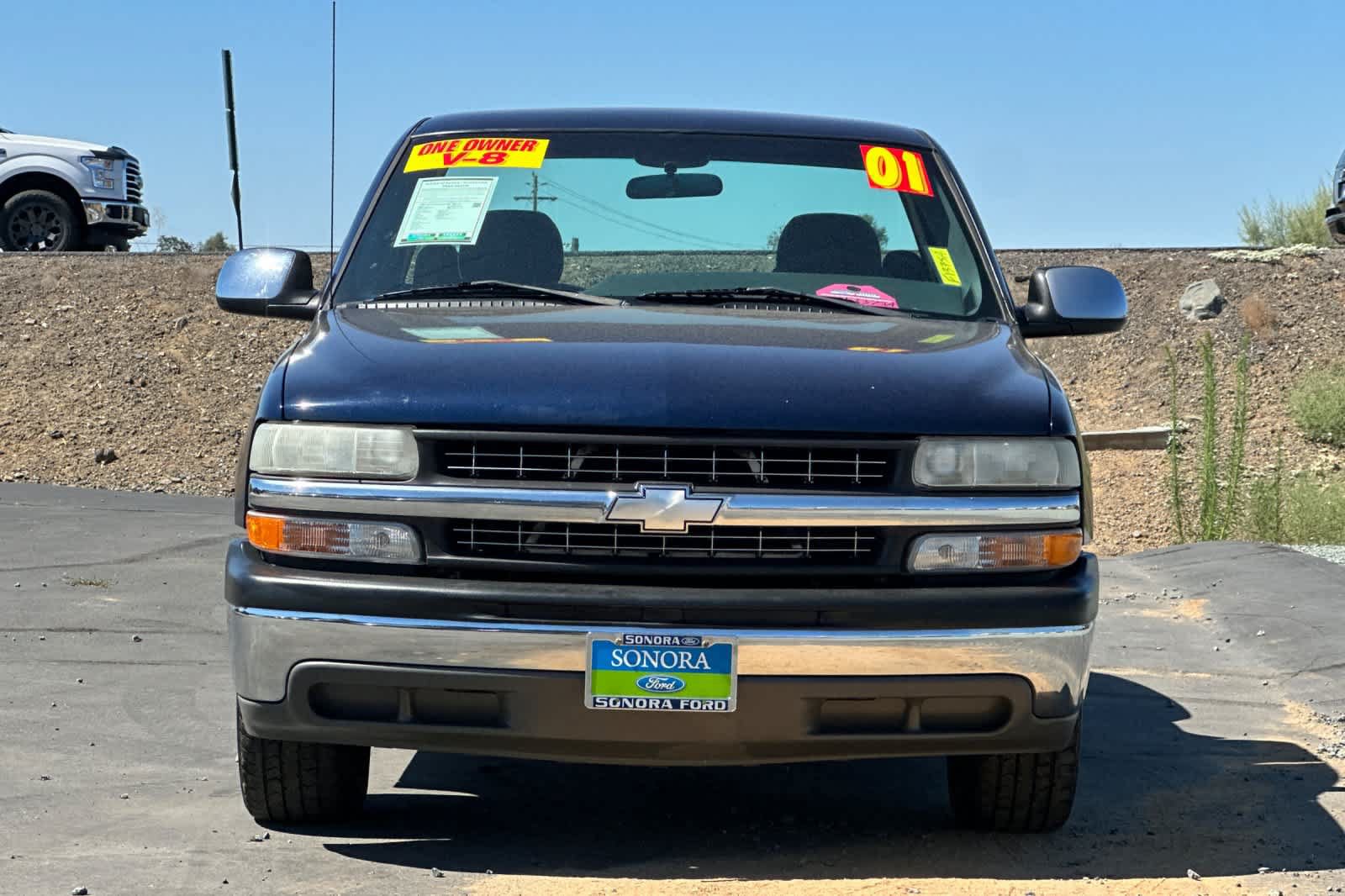 Used 2001 Chevrolet Silverado 1500 LS w/ Firm Ride Suspension Pkg RWD image 9