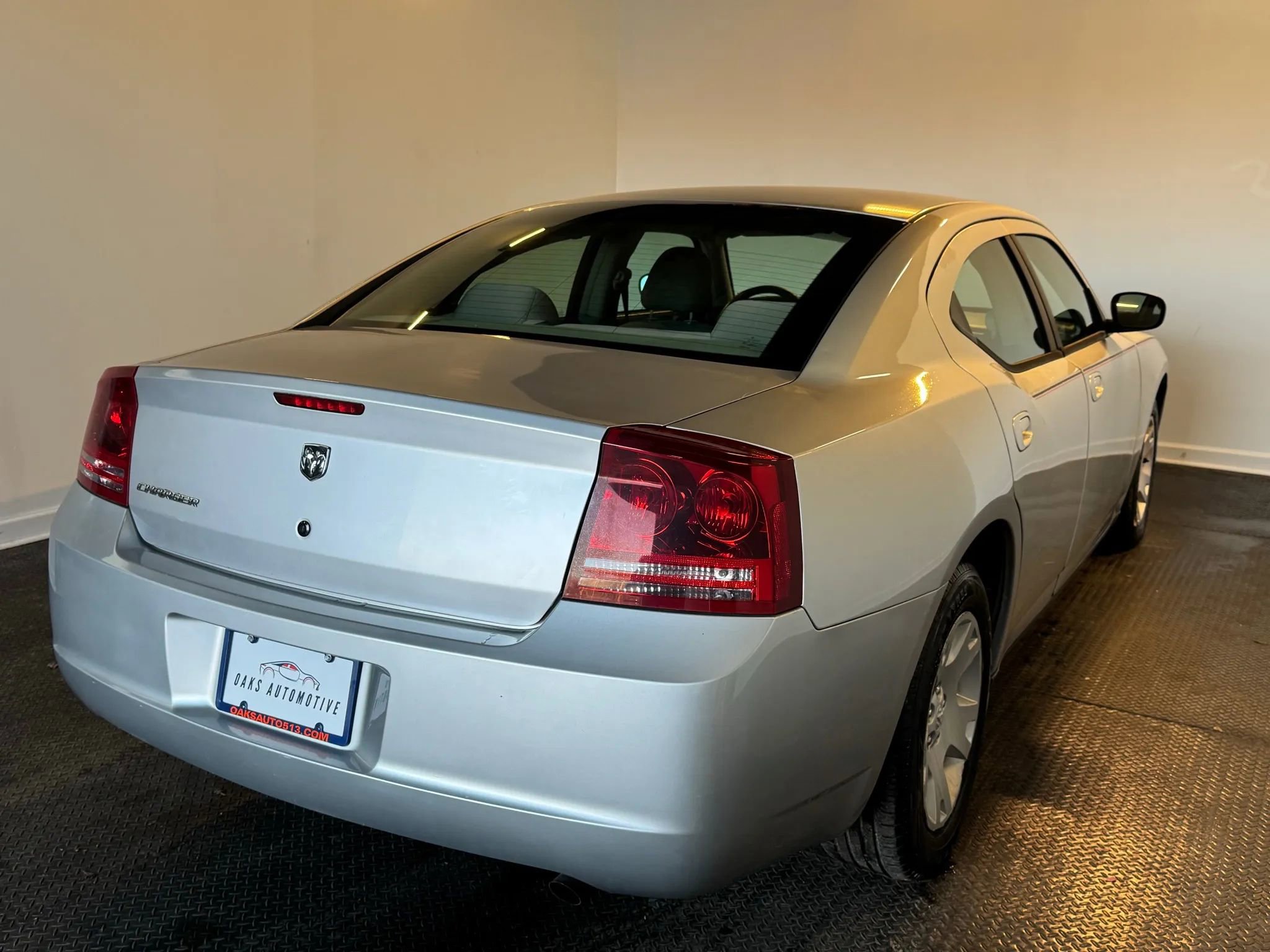 Used 2007 Dodge Charger SE image 4