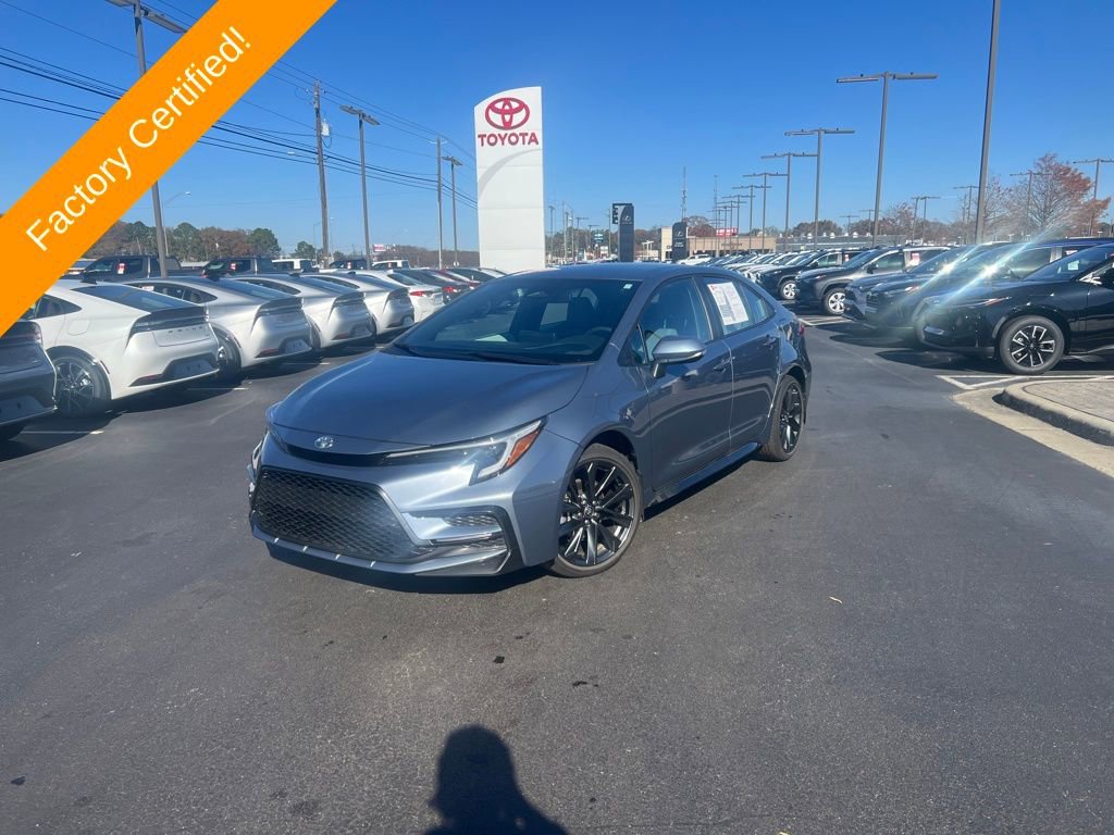 Used 2025 Toyota Corolla SE image 1