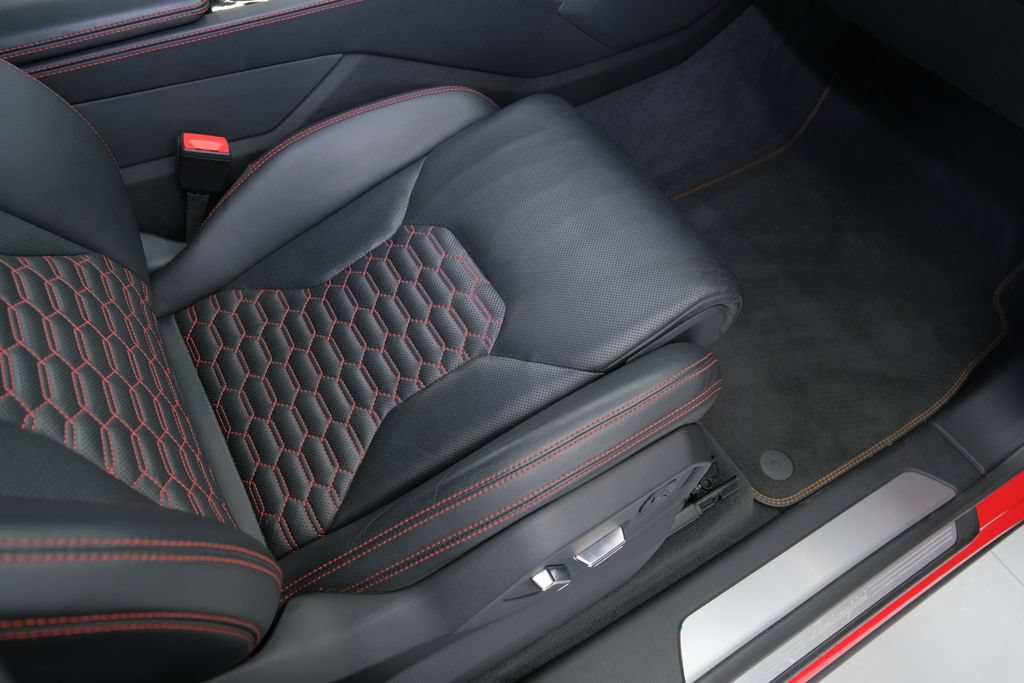 Used 2021 Lamborghini Urus AWD/4WD image 35