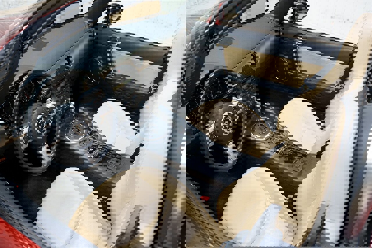 Used 2009 MAZDA MX-5 Miata Grand Touring w/ Premium Pkg image 22