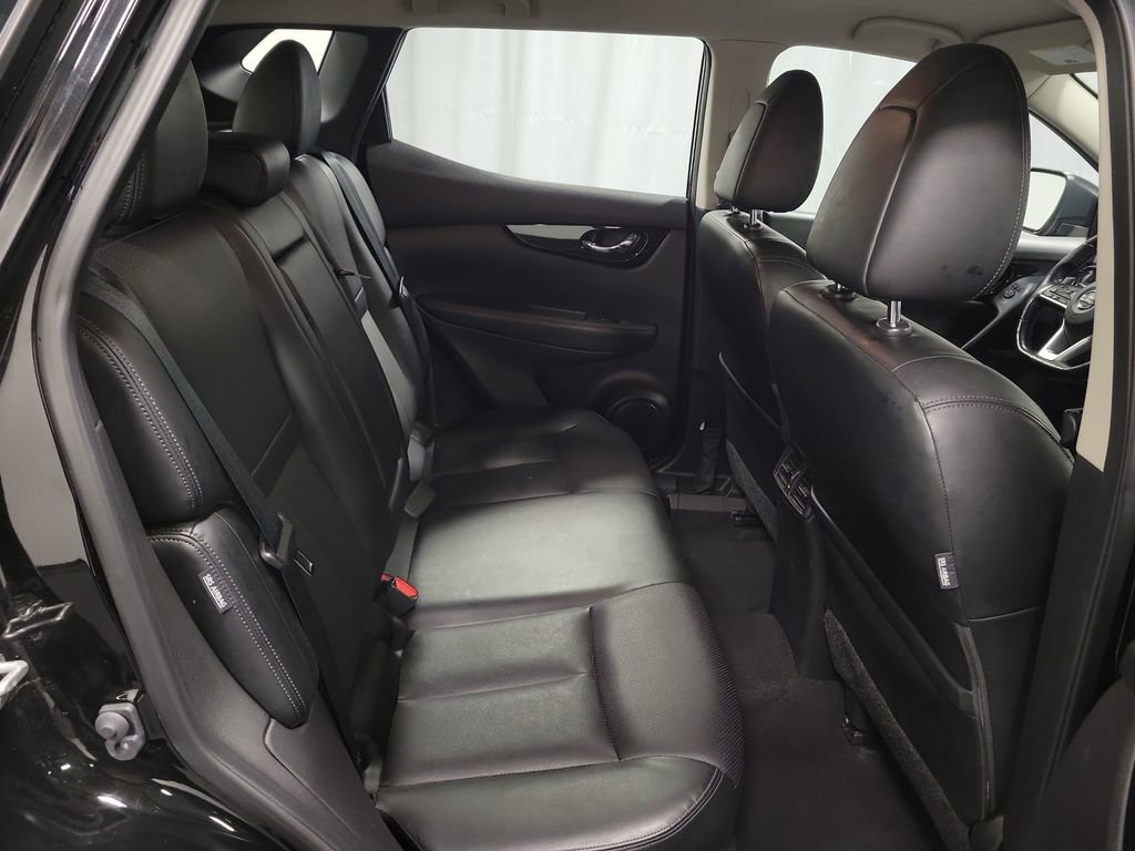 Used 2022 Nissan Rogue Sport SL image 22