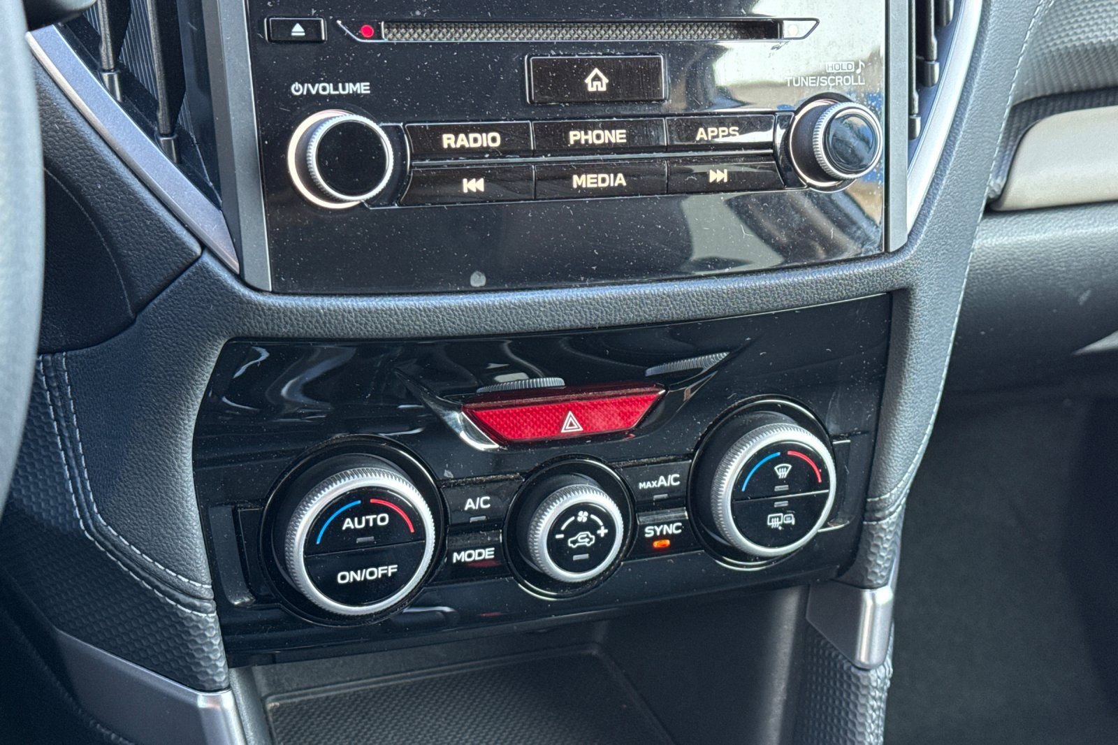 Used 2023 Subaru Forester Limited image 23