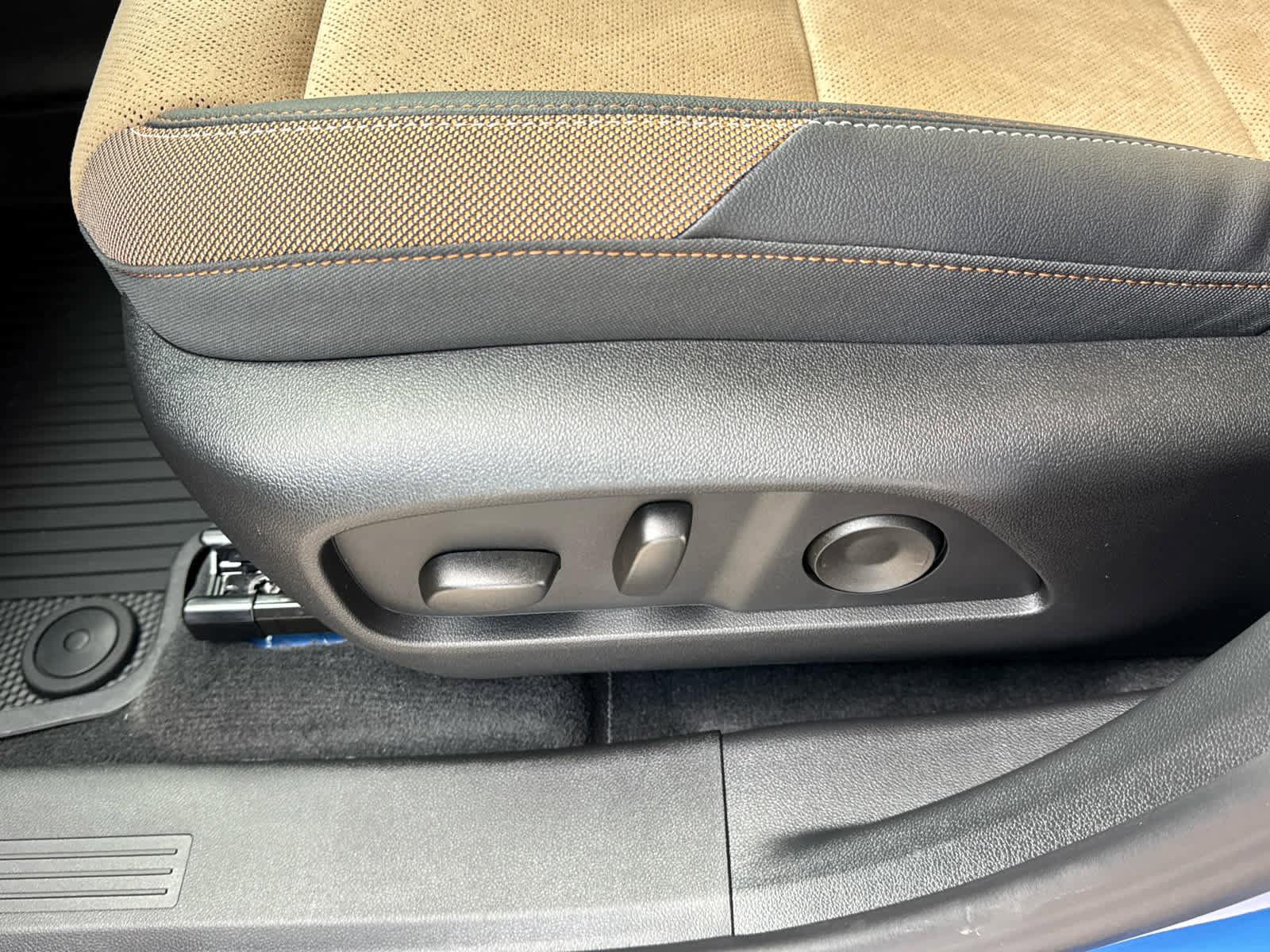 New 2026 Chevrolet Equinox ACTIV w/ Convenience Package III image 14