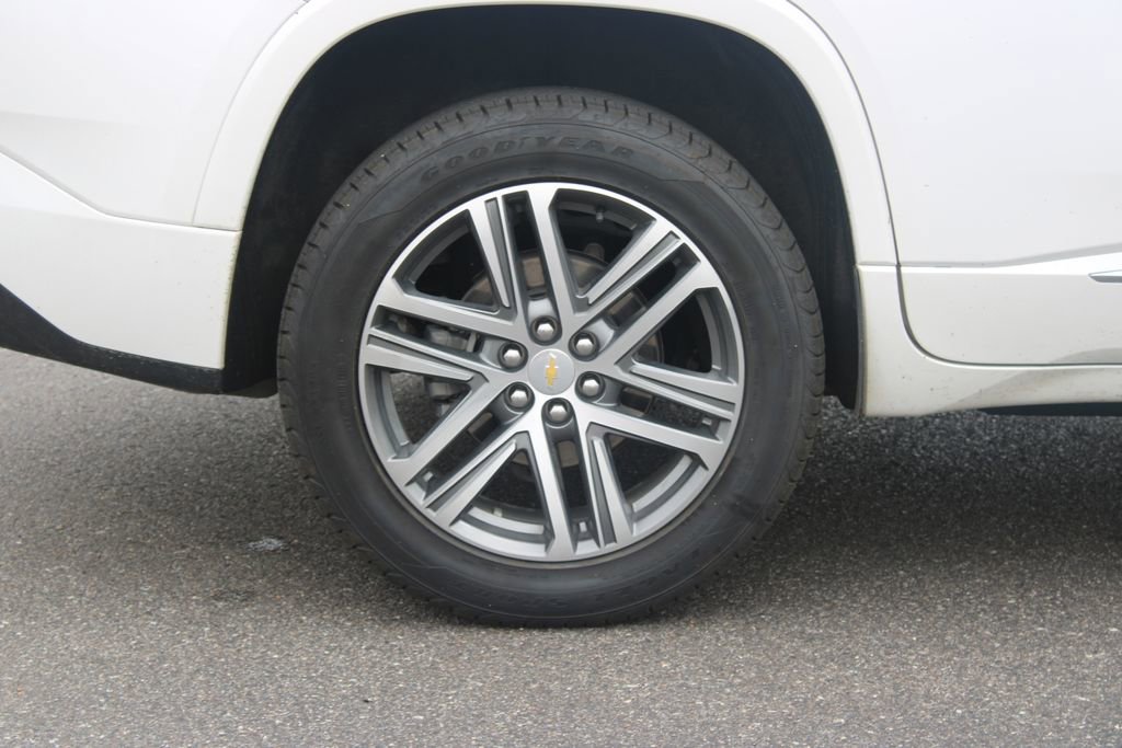 Used 2023 Chevrolet Traverse High Country AWD/4WD image 12