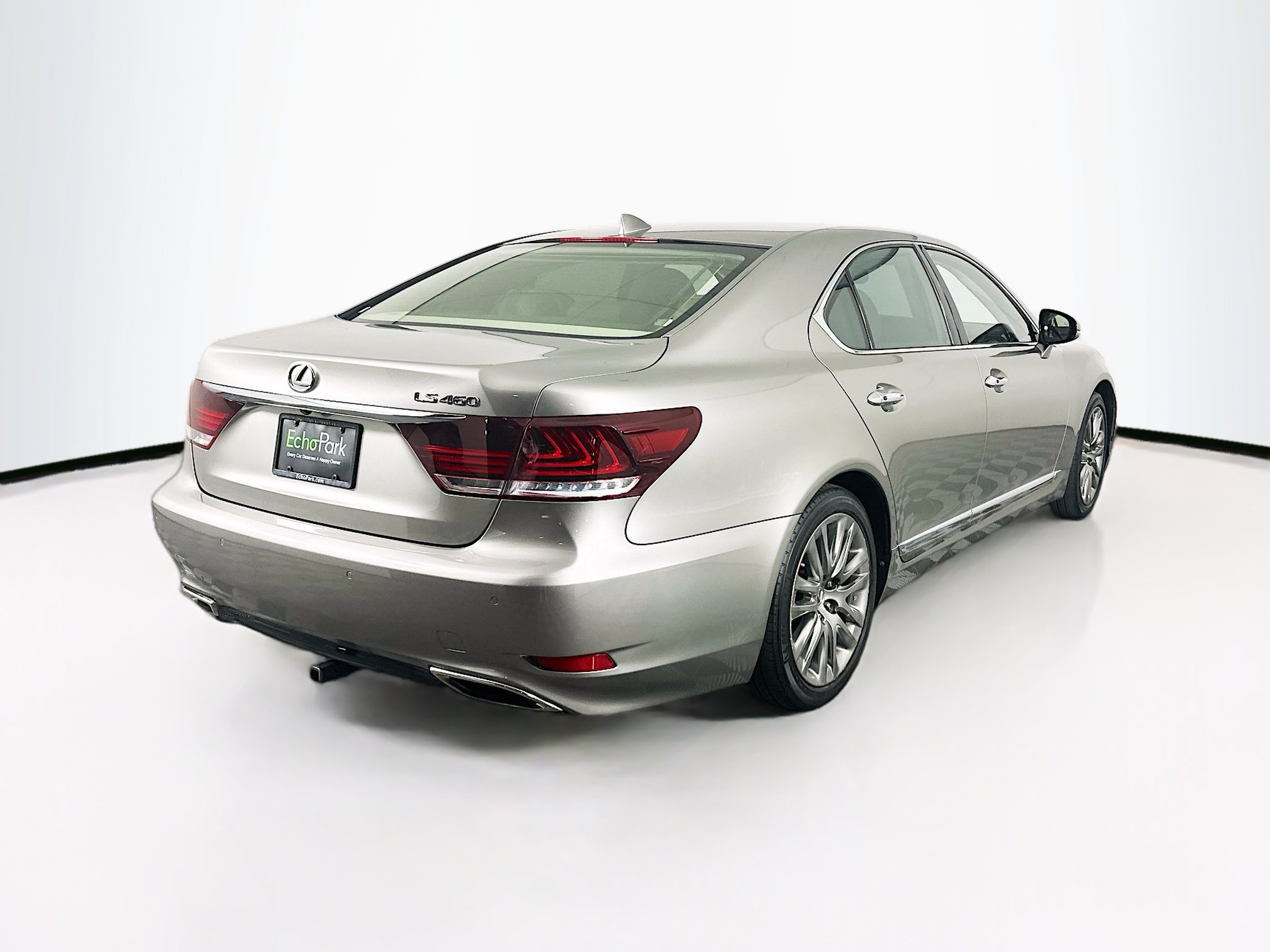 Used 2017 Lexus LS 460 w/ Ultra Luxury Package RWD image 9
