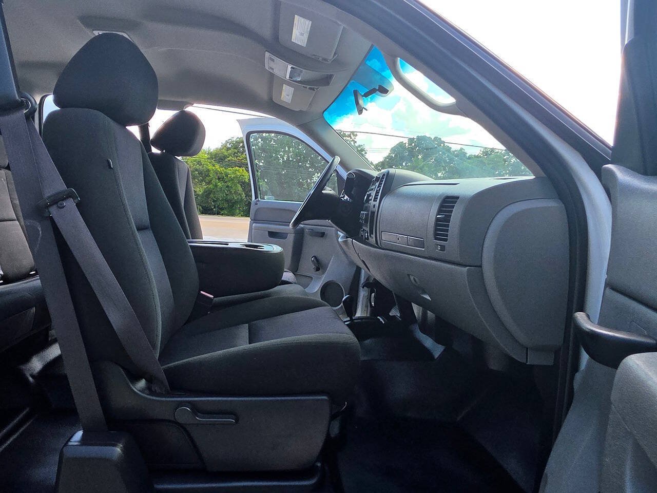 Used 2012 Chevrolet Silverado 1500 W/T AWD/4WD image 30
