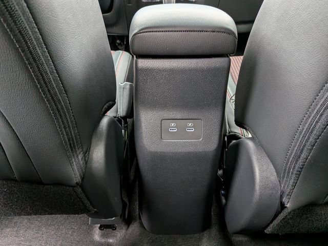 New 2026 Nissan Kicks SR image 10