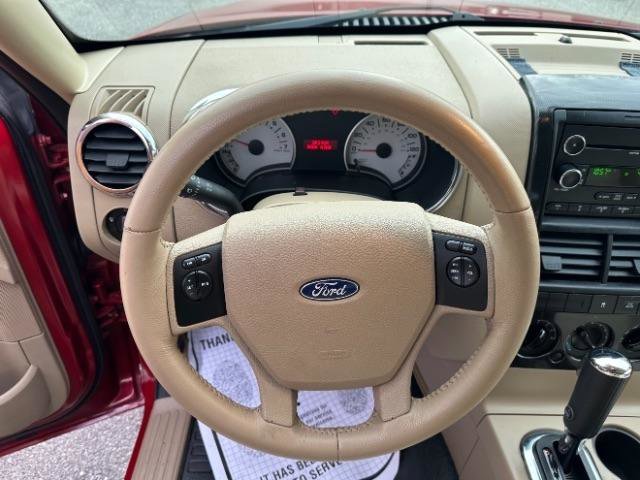 Used 2010 Ford Explorer Sport Trac XLT image 17