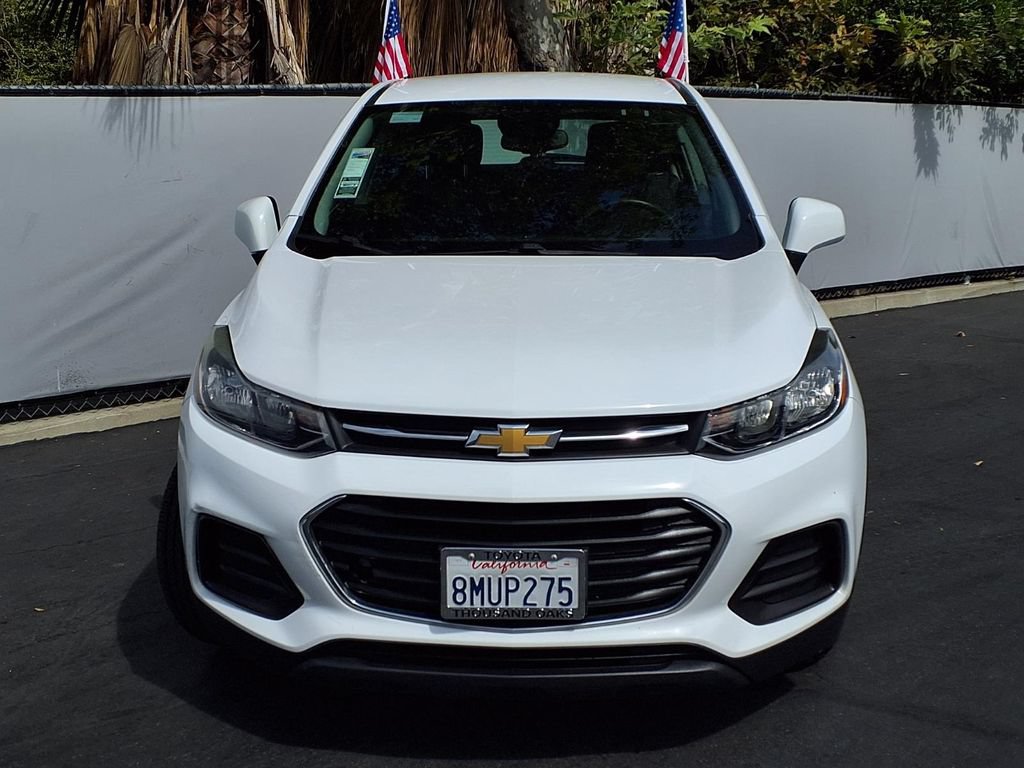 Used 2020 Chevrolet Trax LS FWD image 2