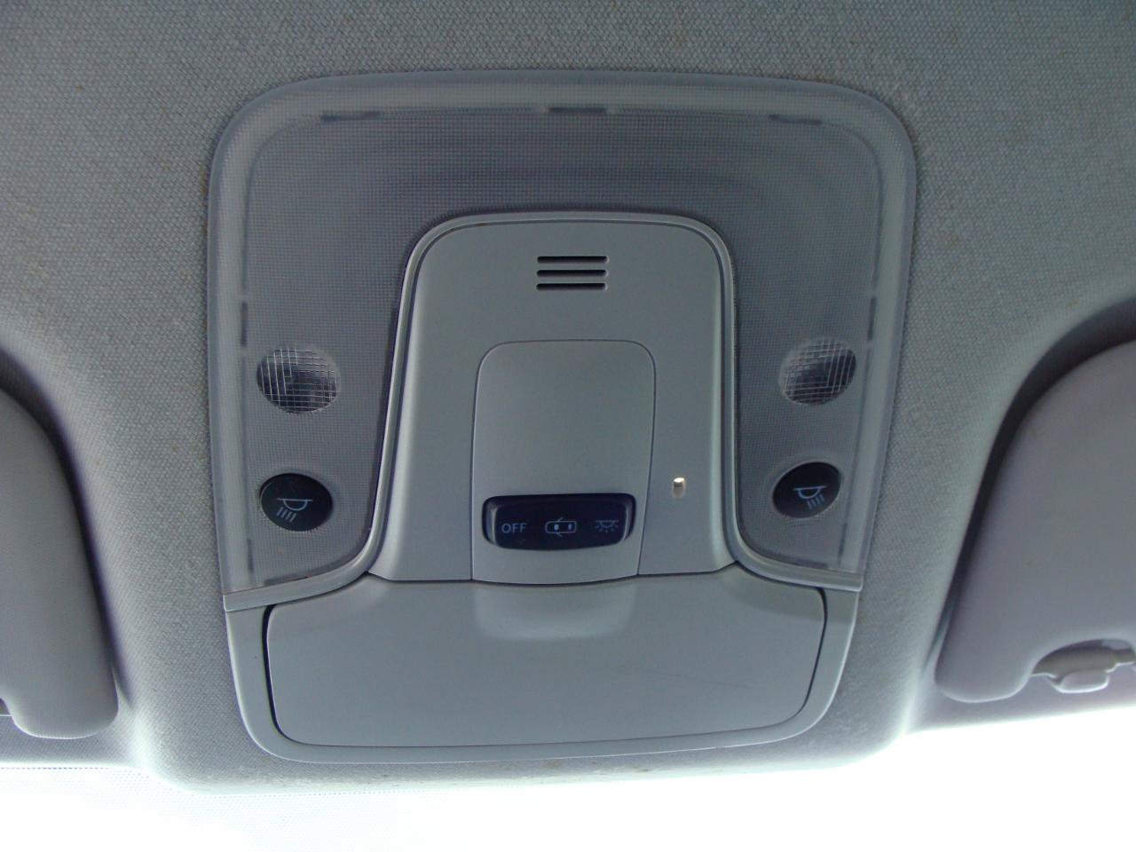 Used 2016 Toyota Prius Two FWD image 17