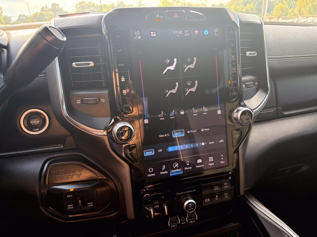 Used 2025 RAM 2500 Laramie w/ Night Edition AWD/4WD image 16