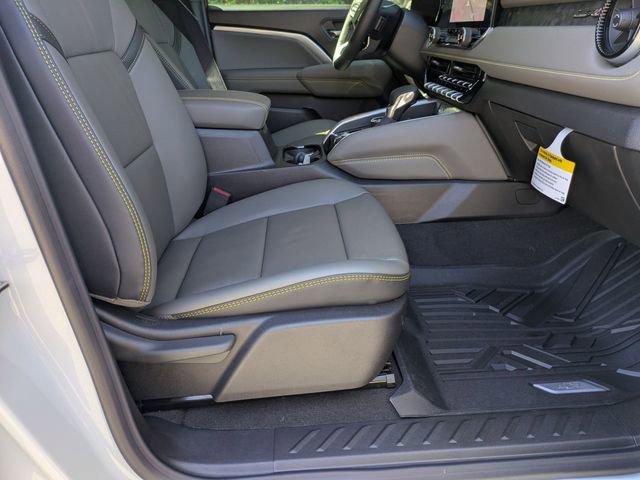 New 2026 Chevrolet Colorado ZR2 w/ Technology Package AWD/4WD image 37