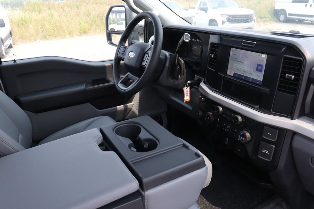 New 2026 Ford F550 2WD Regular Cab Super Duty w/ Snow Plow Prep Package image 12