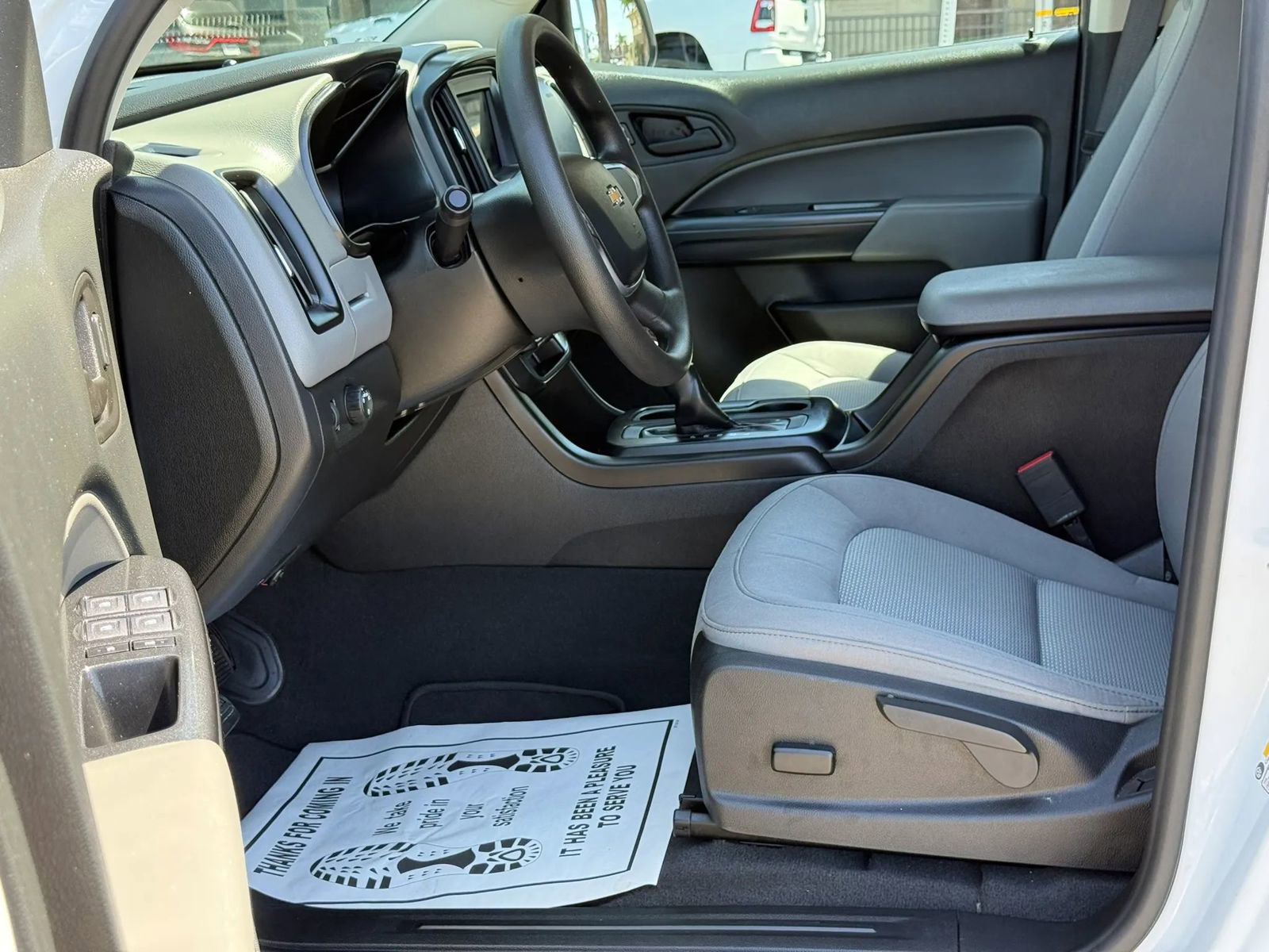 Used 2022 Chevrolet Colorado W/T w/ WT Convenience Package RWD image 15