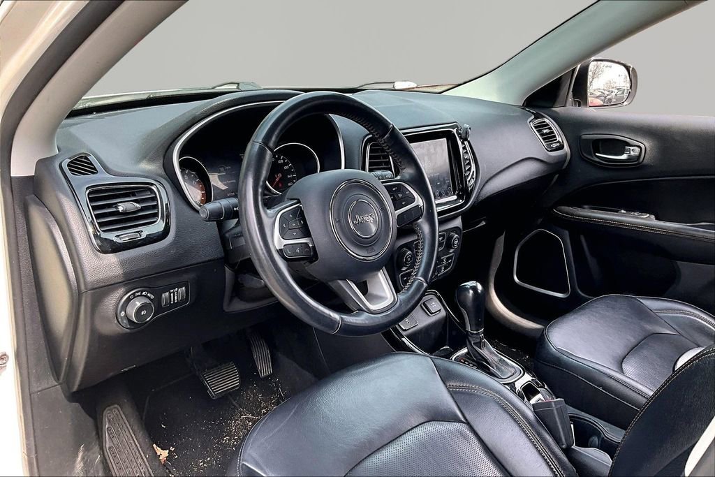 Used 2019 Jeep Compass Limited image 12