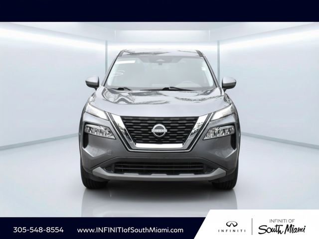 Used 2023 Nissan Rogue SV image 2