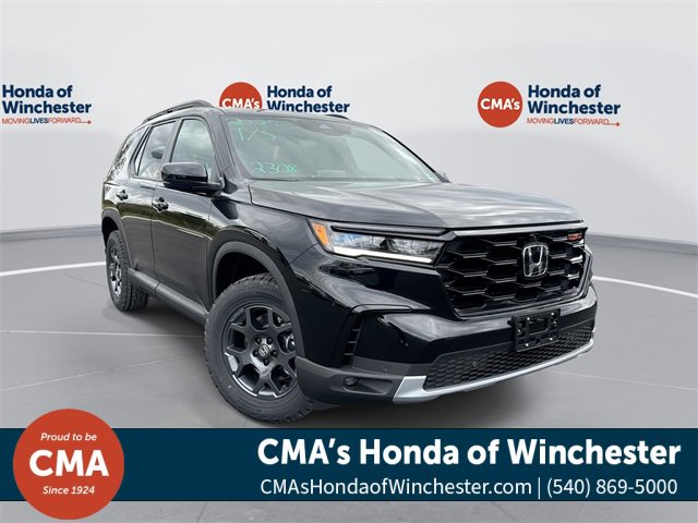 New 2025 Honda Pilot TrailSport image 1