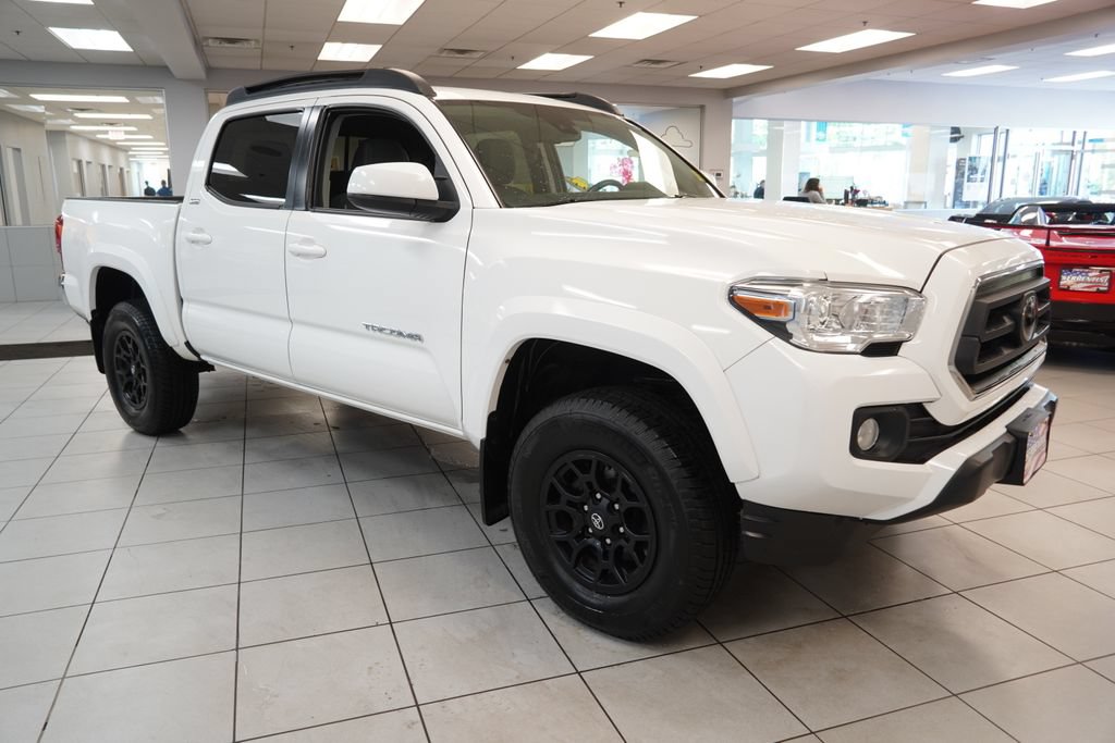 Used 2021 Toyota Tacoma SR5 AWD/4WD image 13