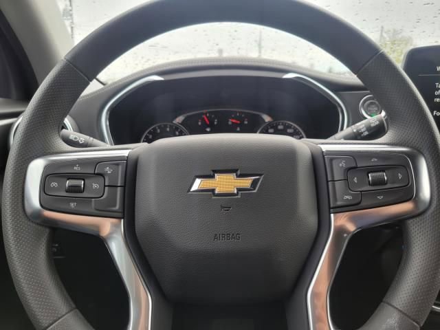 New 2026 Chevrolet Blazer LT w/ Convenience Package AWD/4WD image 12