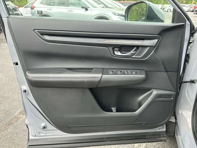 Used 2025 Honda CR-V LX image 11