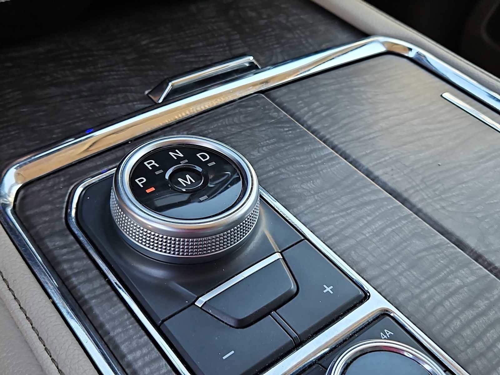 Used 2021 Ford Expedition Limited image 21