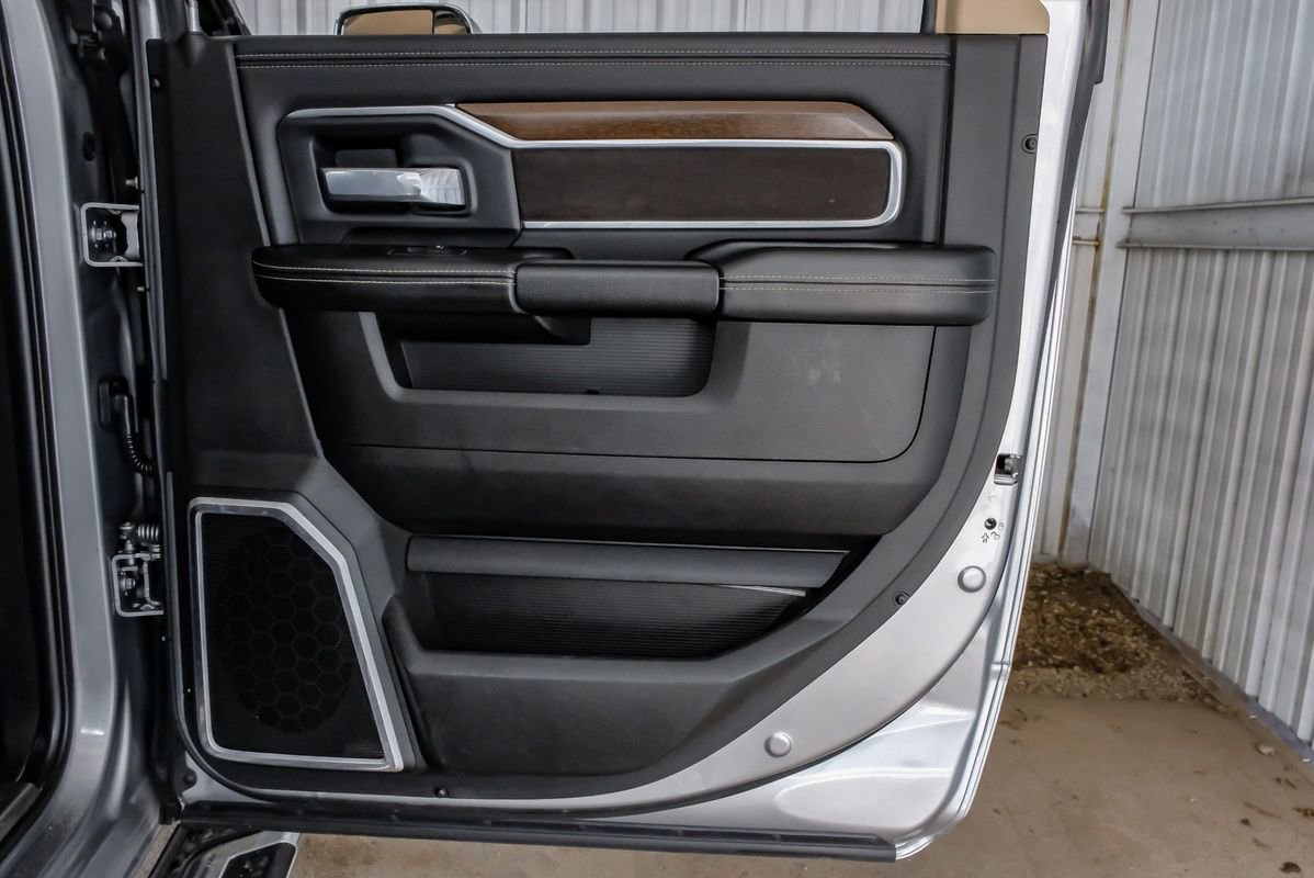 Used 2022 RAM 3500 Laramie AWD/4WD image 47