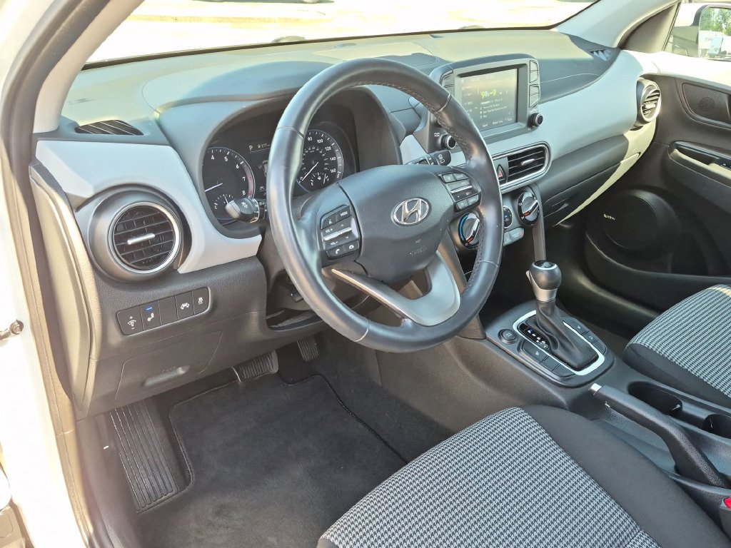 Used 2020 Hyundai Kona SEL Plus FWD image 37