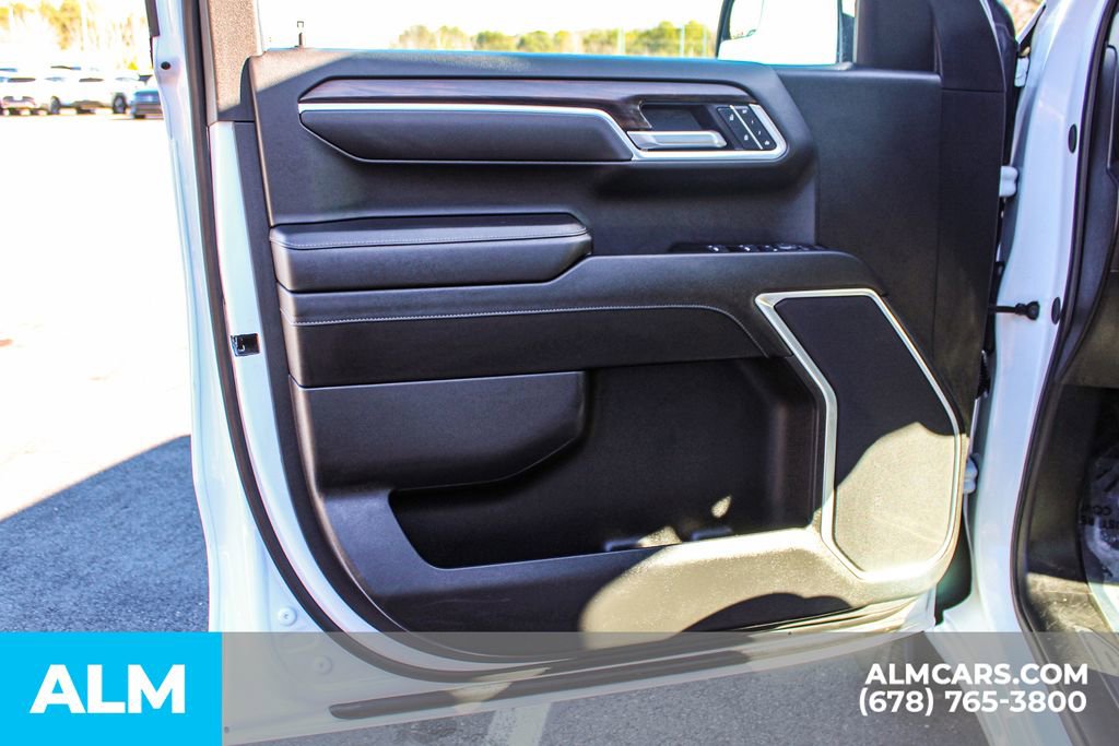 Used 2025 GMC Sierra 1500 SLT image 35