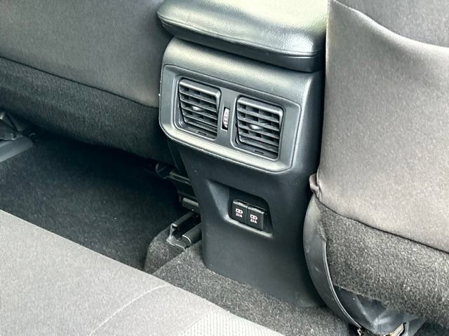 Used 2020 Toyota RAV4 XLE w/ All Weather Liner Package AWD/4WD image 39