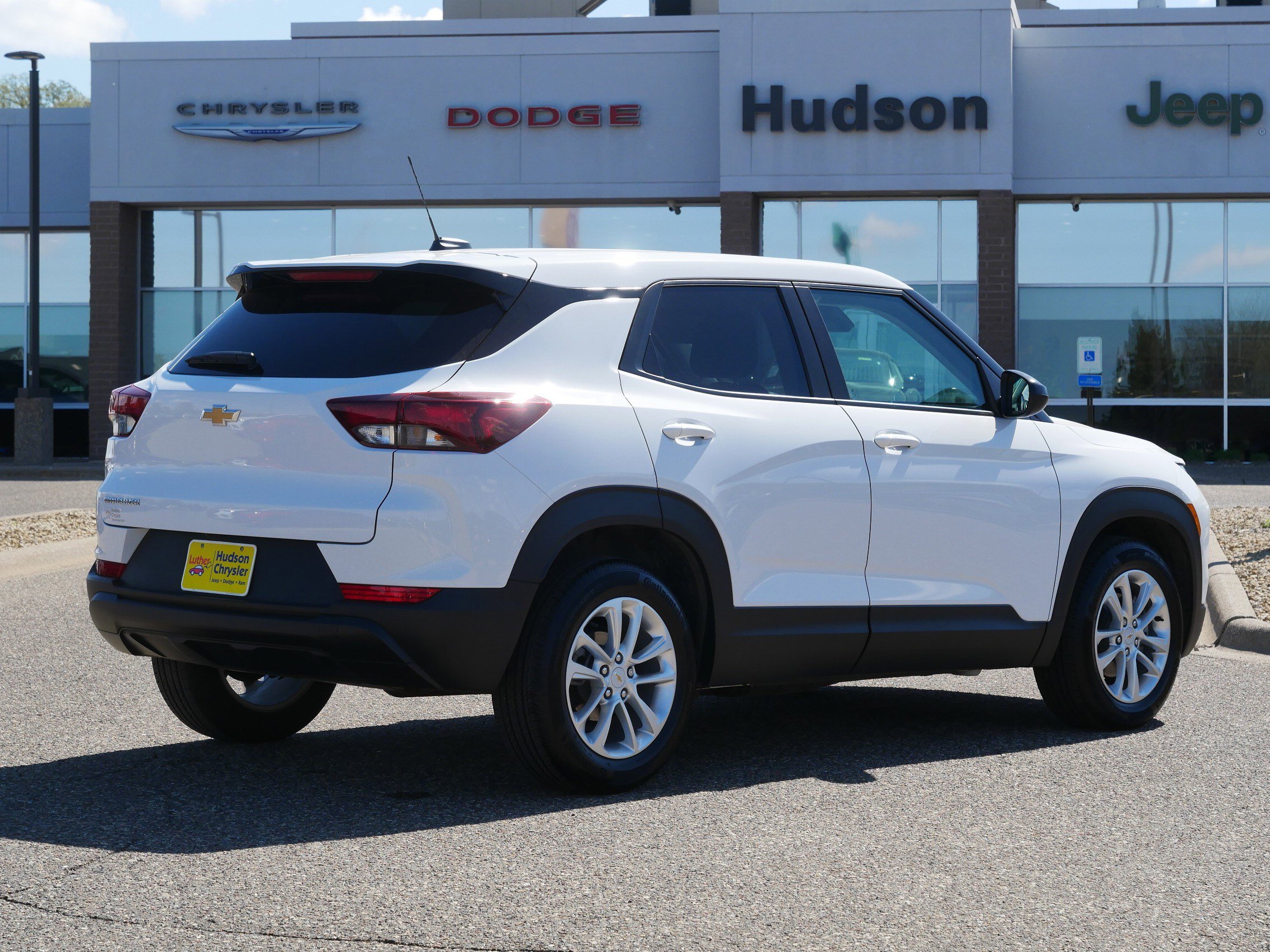 Used 2024 Chevrolet TrailBlazer LS w/ LS Convenience Package FWD image 7