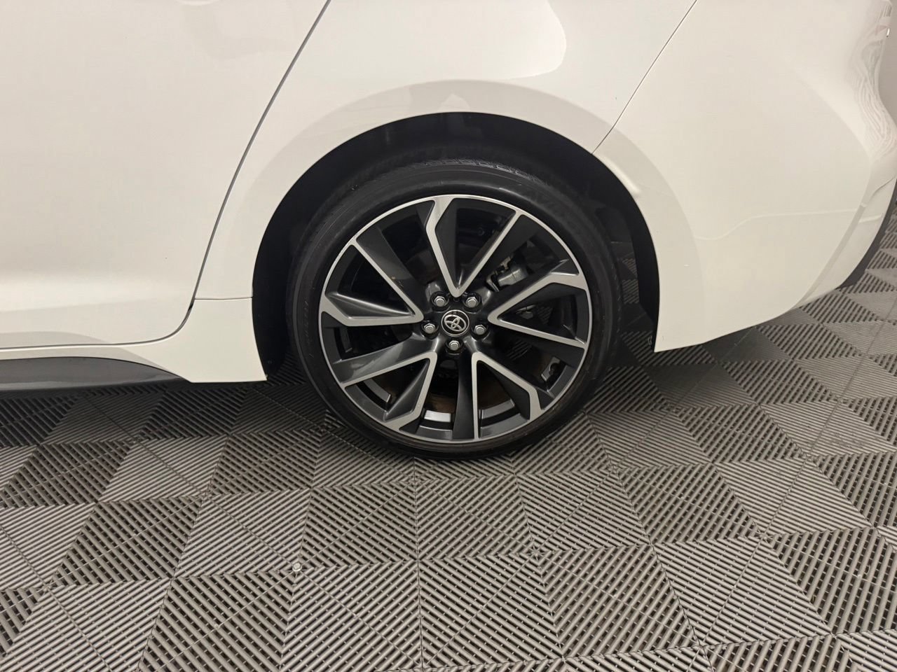 Used 2022 Toyota Corolla SE FWD image 33
