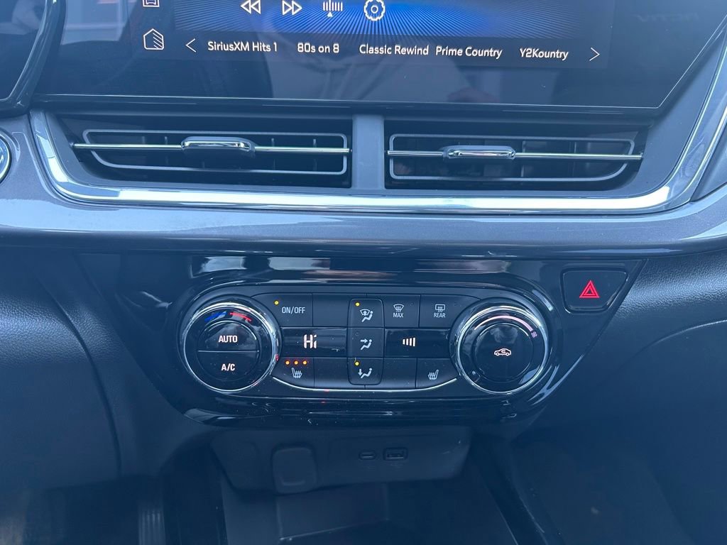 Used 2024 Chevrolet Trax ACTIV w/ Driver Confidence Package image 15