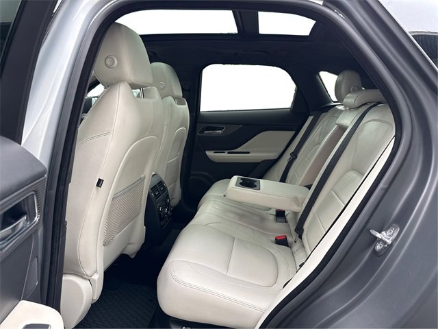 Used 2017 Jaguar F-PACE First Edition image 11