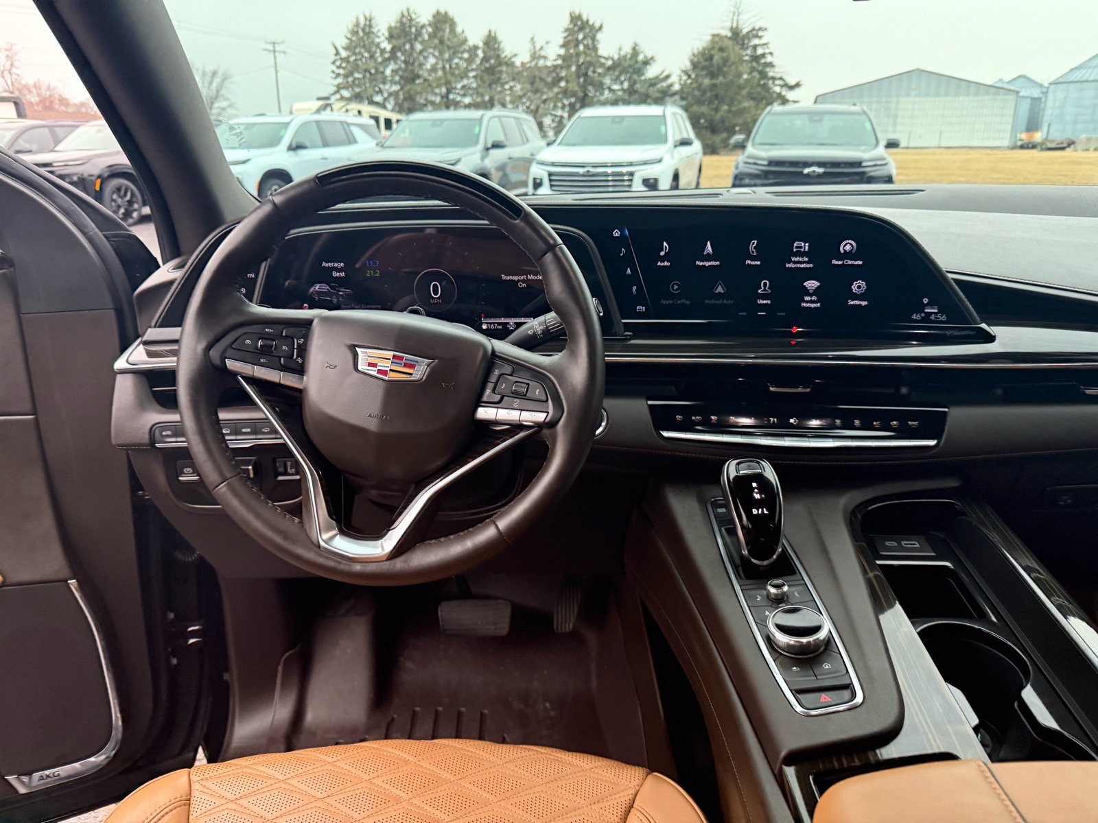 Used 2023 Cadillac Escalade Premium Luxury w/ Performance Package image 15